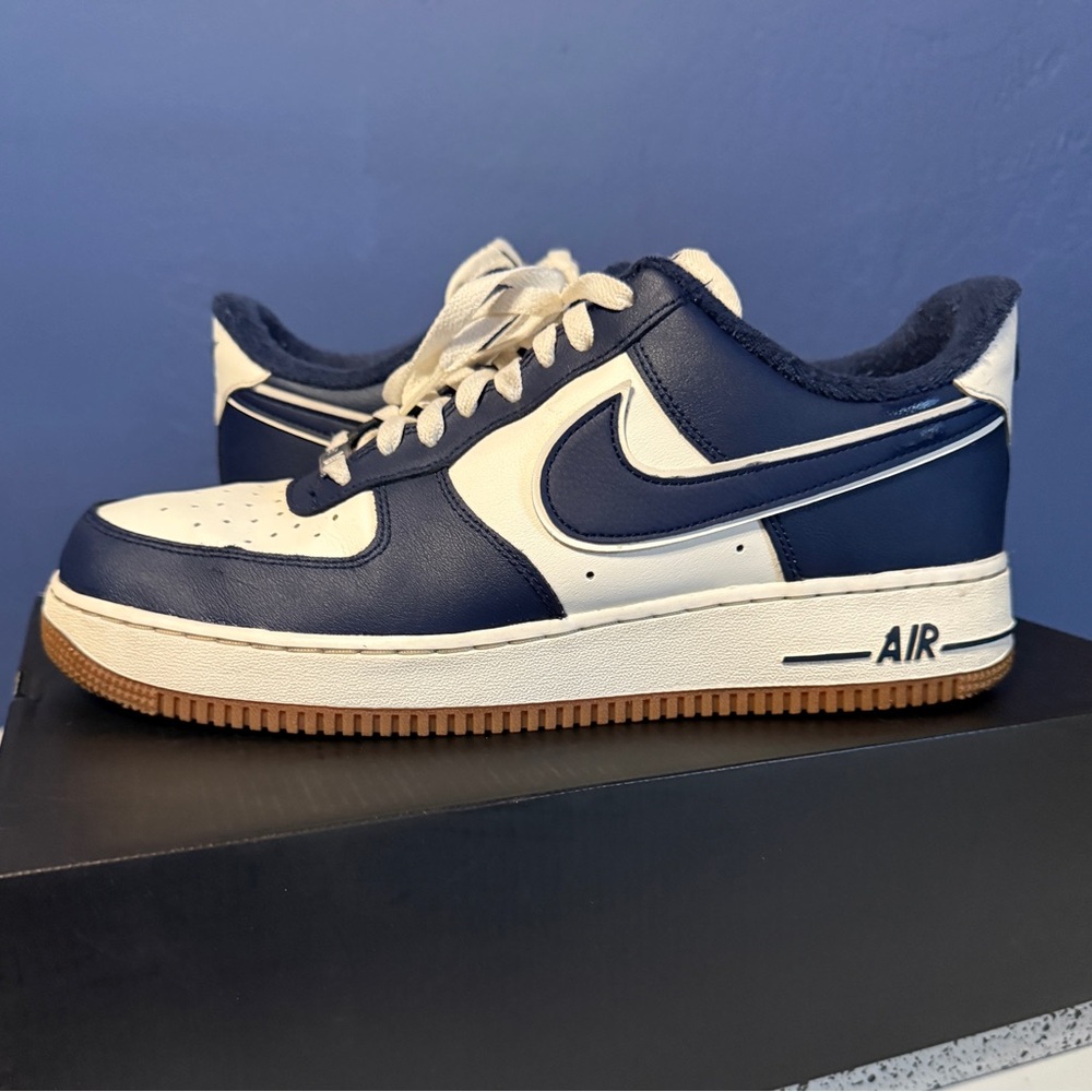 Nike Air Force 1 Midnight Navy Sneakers